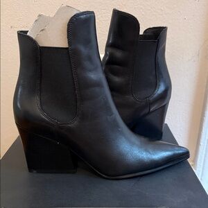 Kendall & Kylie Sleek Black Ankle Boots